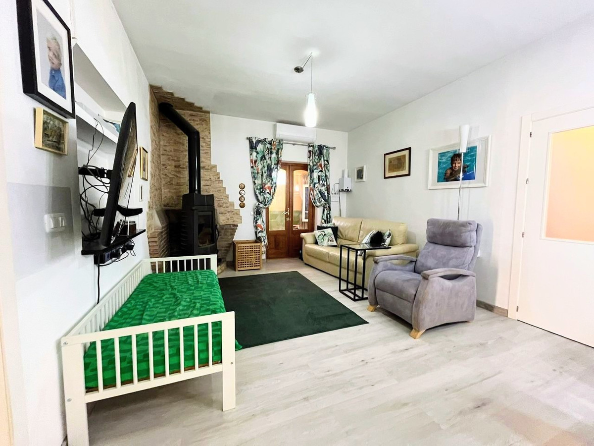 For sale - 6 Bedroom 3 Bathroom House - Detached Villa in Torre-Pacheco - La Torre Golf Resort  - Murcia