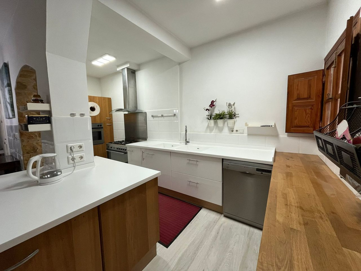 For sale - 6 Bedroom 3 Bathroom House - Detached Villa in Torre-Pacheco - La Torre Golf Resort  - Murcia