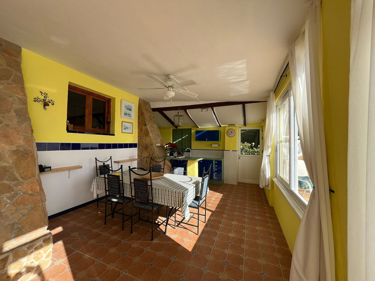 For sale - 6 Bedroom 3 Bathroom House - Detached Villa in Torre-Pacheco - La Torre Golf Resort  - Murcia