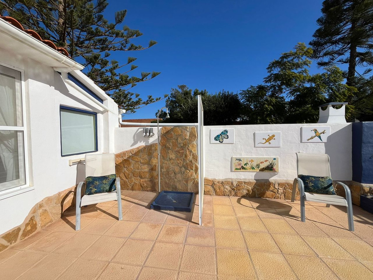 For sale - 6 Bedroom 3 Bathroom House - Detached Villa in Torre-Pacheco - La Torre Golf Resort  - Murcia