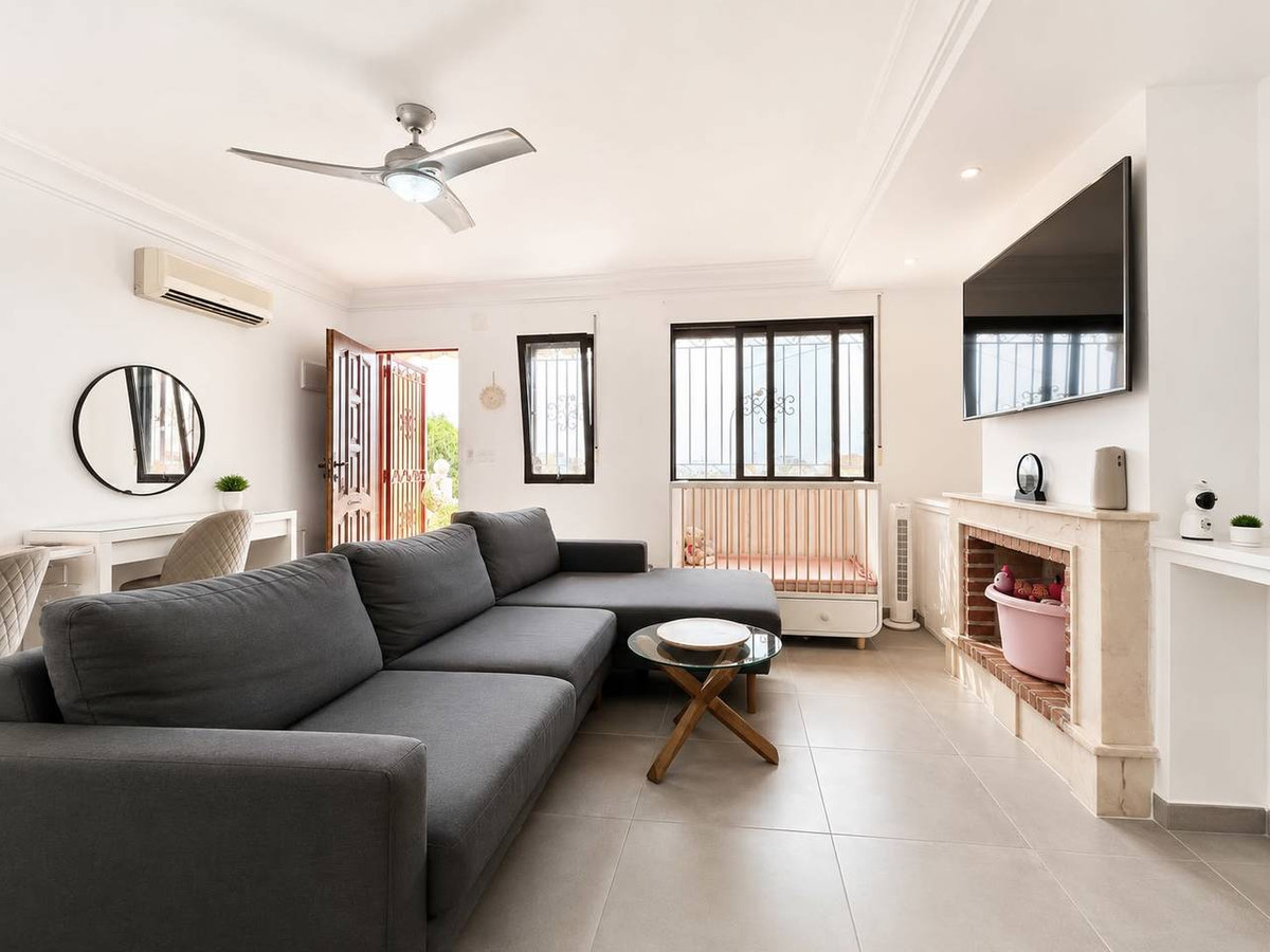 For sale - 2 Bedroom 2 Bathroom House - Detached Villa in Orihuela - Villamartin  - Alicante