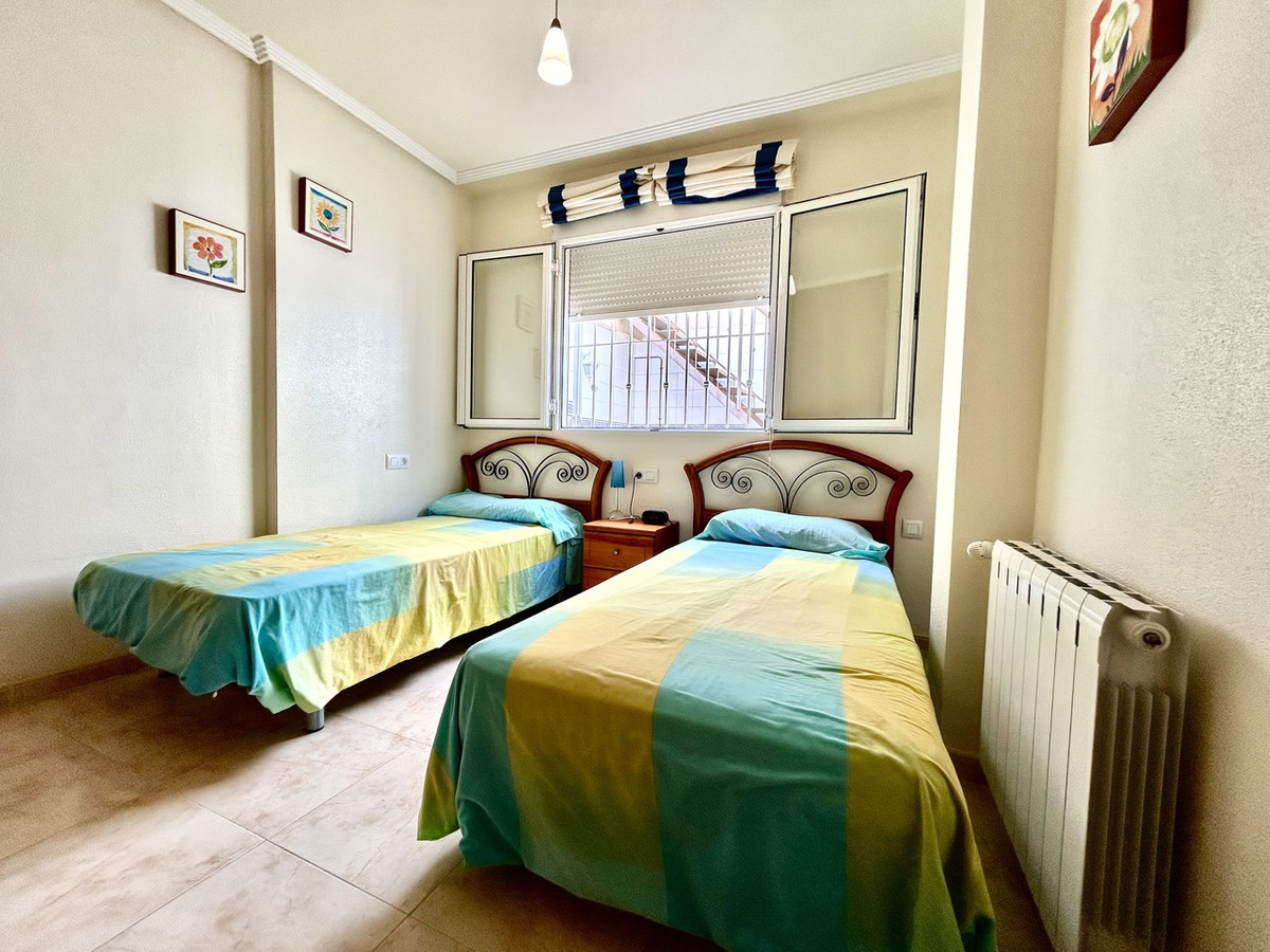 For sale - 3 Bedroom 3 Bathroom House - Townhouse in Pilar de la Horadada - Torre de la Horadada  - Alicante