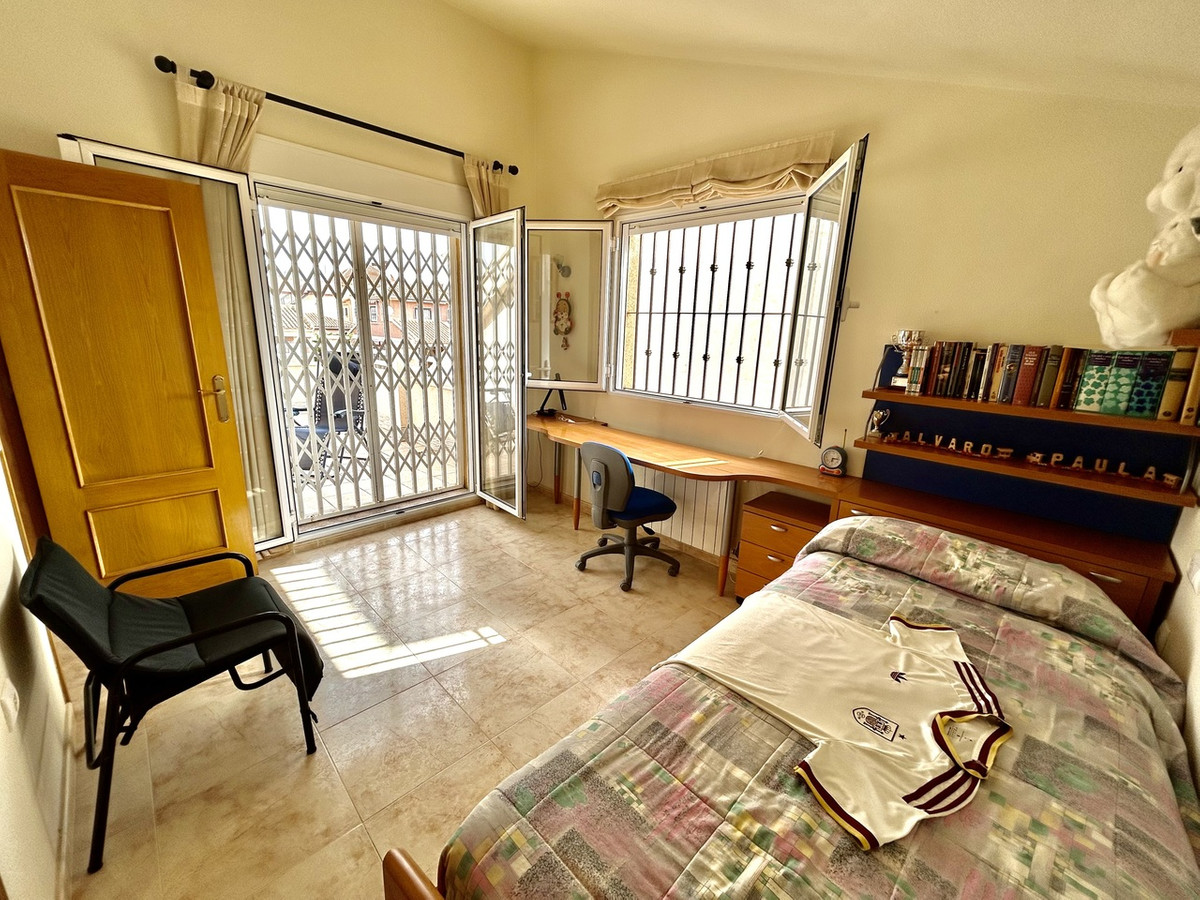 For sale - 3 Bedroom 3 Bathroom House - Townhouse in Pilar de la Horadada - Torre de la Horadada  - Alicante