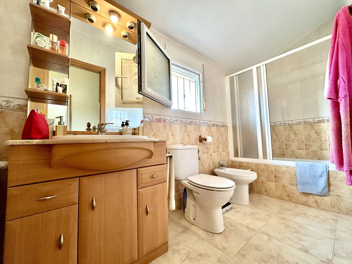 For sale - 3 Bedroom 3 Bathroom House - Townhouse in Pilar de la Horadada - Torre de la Horadada  - Alicante