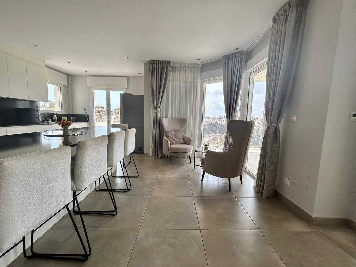For sale - 4 Bedroom 5 Bathroom House - Detached Villa in Rojales - Ciudad Quesada  - Alicante