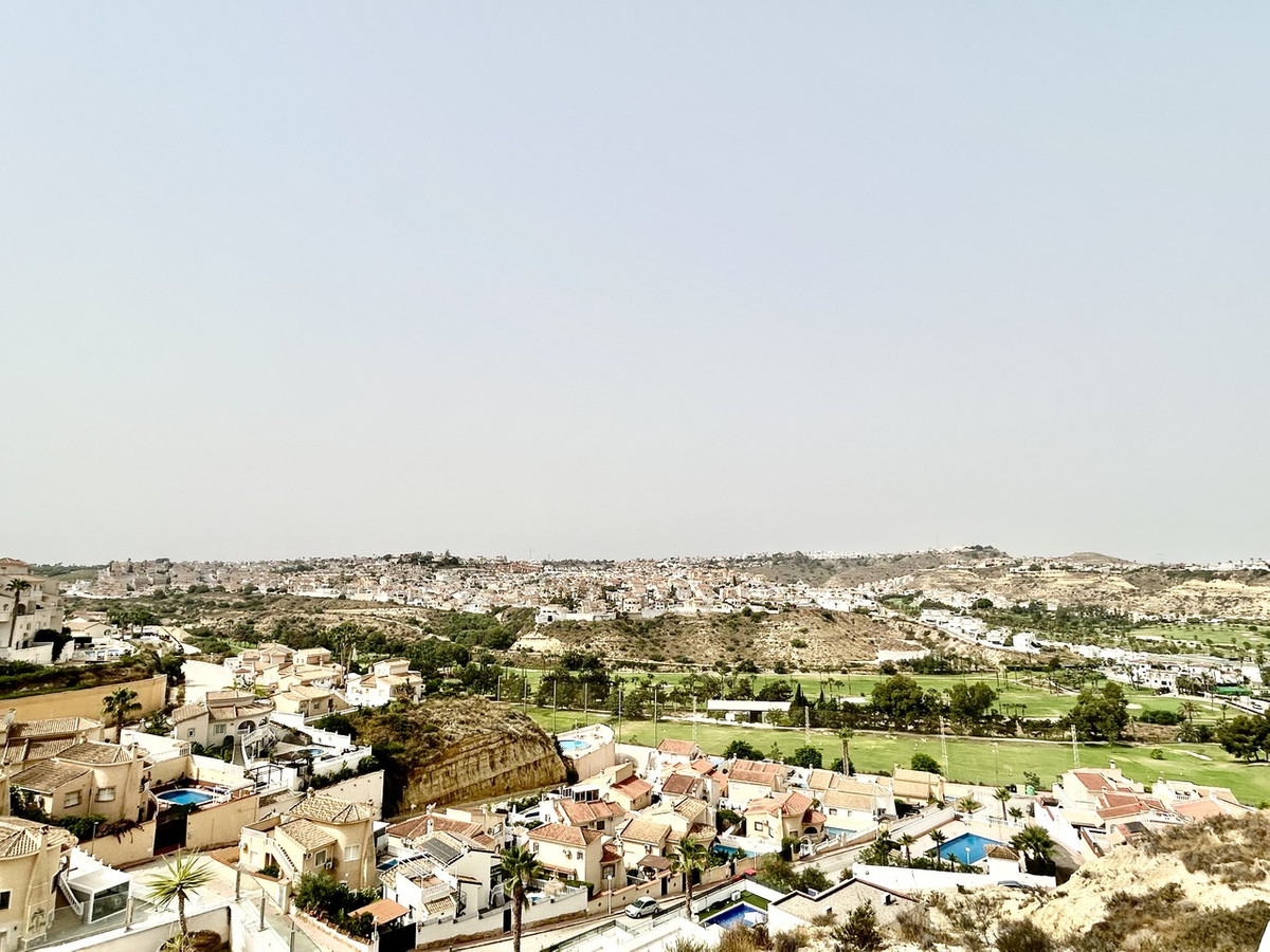 For sale - 4 Bedroom 5 Bathroom House - Detached Villa in Rojales - Ciudad Quesada  - Alicante