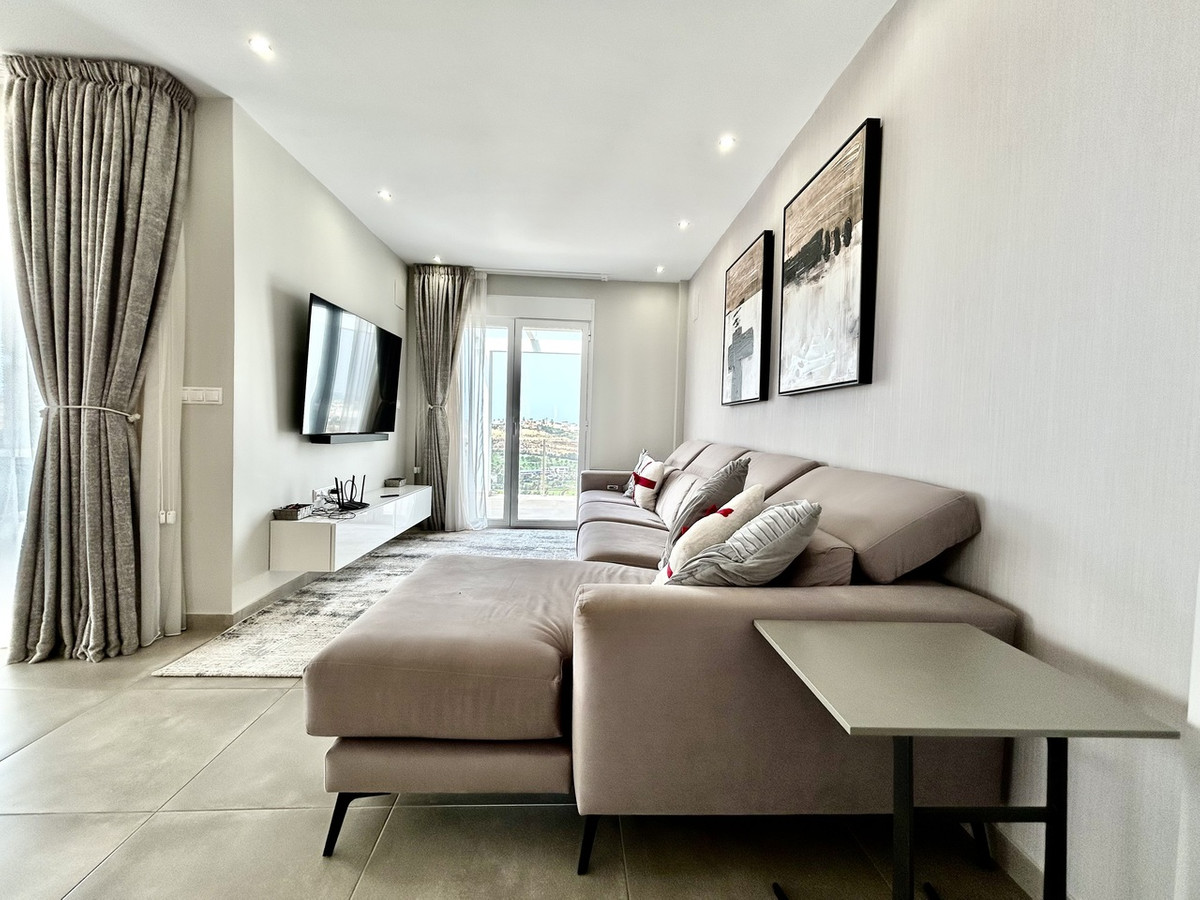 For sale - 4 Bedroom 5 Bathroom House - Detached Villa in Rojales - Ciudad Quesada  - Alicante