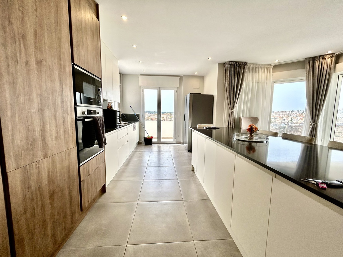 For sale - 4 Bedroom 5 Bathroom House - Detached Villa in Rojales - Ciudad Quesada  - Alicante