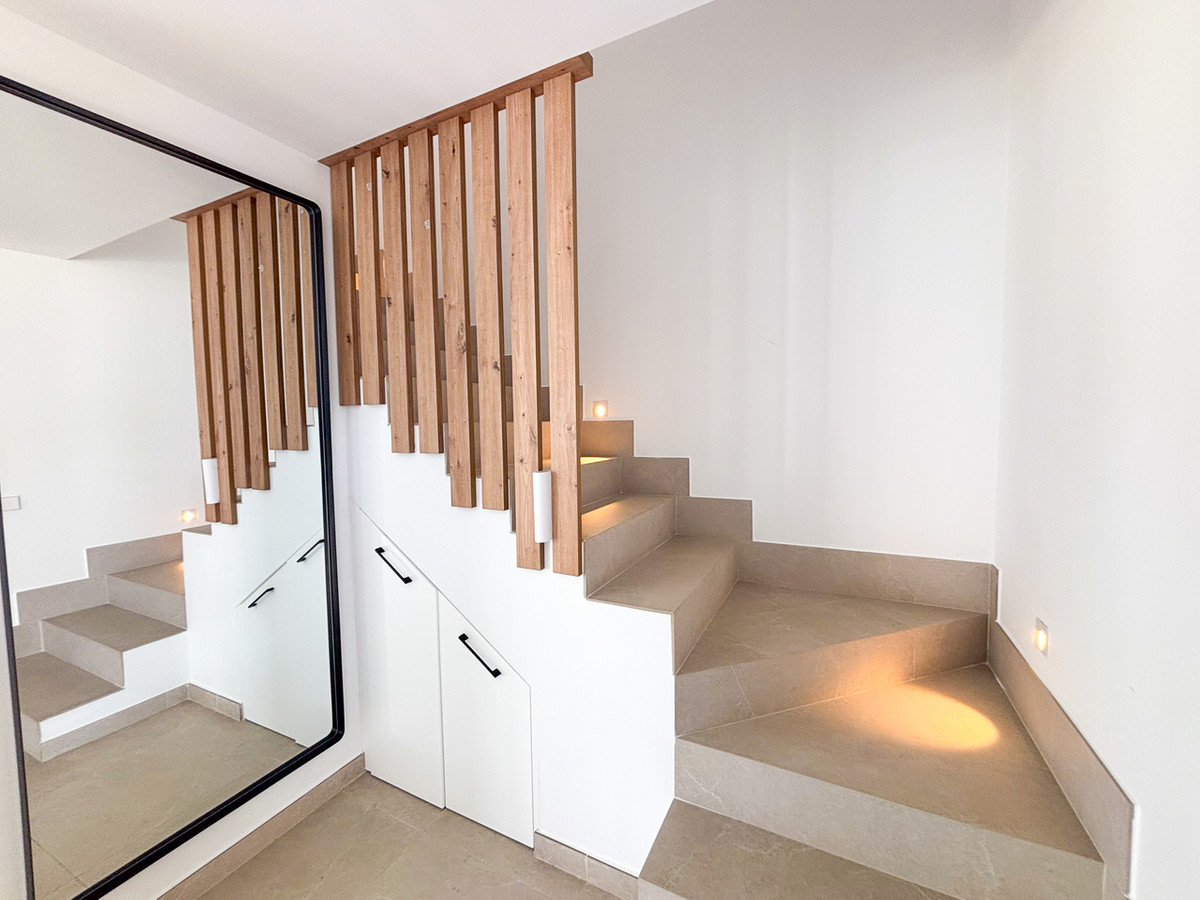For sale - 3 Bedroom 3 Bathroom House - Detached Villa in Orihuela - Cabo Roig  - Alicante