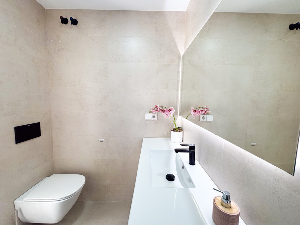 For sale - 3 Bedroom 3 Bathroom House - Detached Villa in Orihuela - Cabo Roig  - Alicante