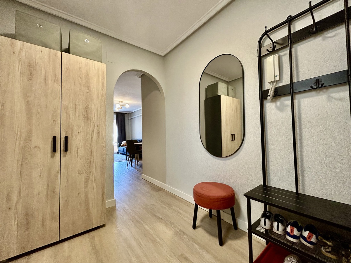 For sale - 1 Bedroom 1 Bathroom Apartment - Middle Floor Apartment in Torrevieja - Torrevieja Centro  - Alicante