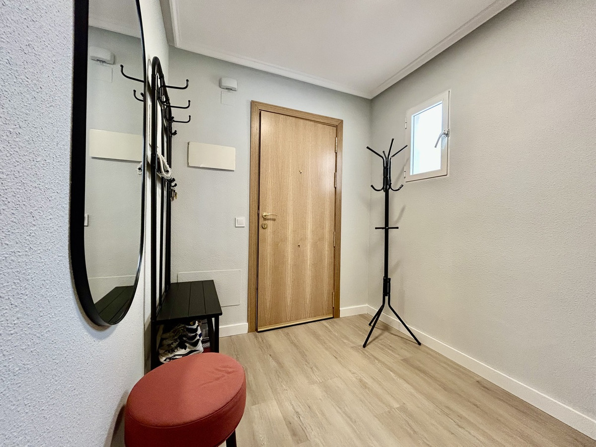 For sale - 1 Bedroom 1 Bathroom Apartment - Middle Floor Apartment in Torrevieja - Torrevieja Centro  - Alicante