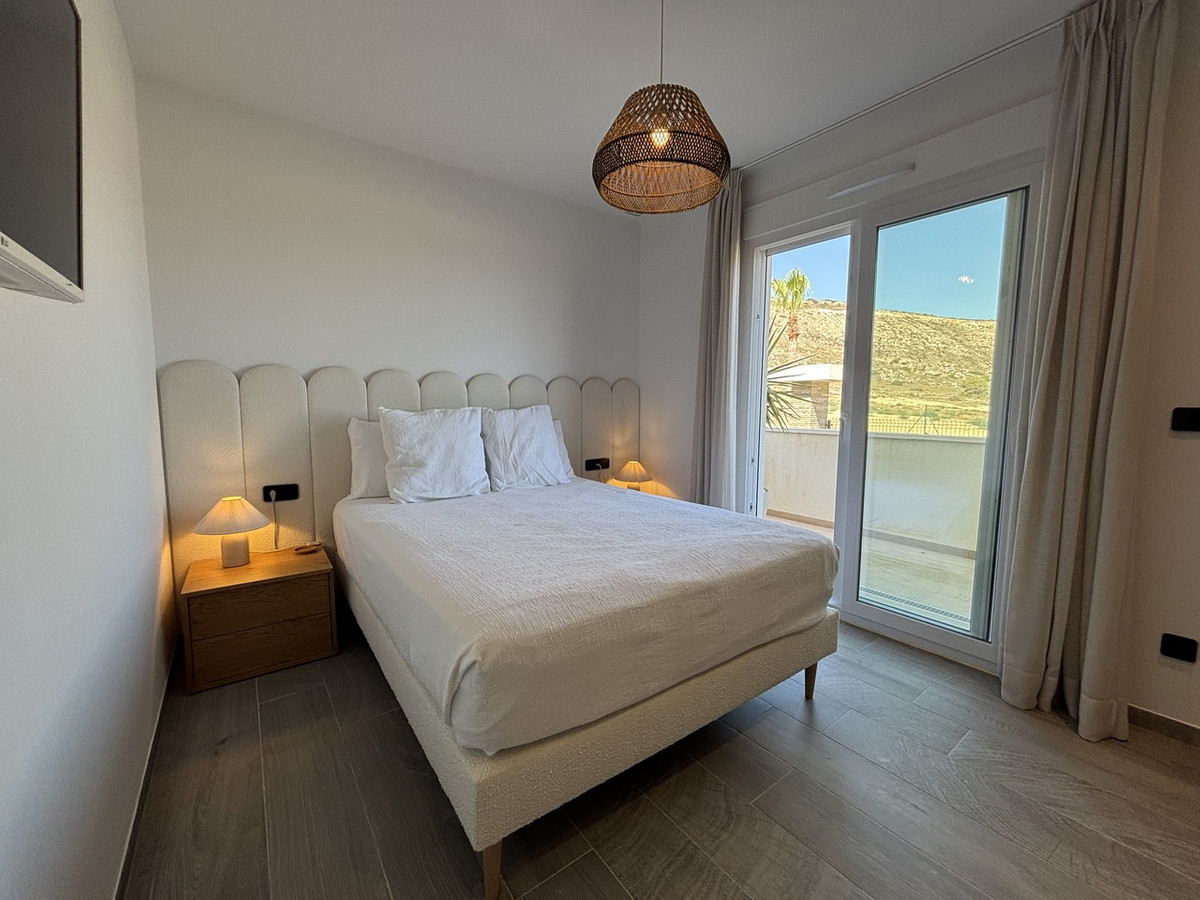 For sale - 3 Bedroom 2 Bathroom Apartment - Ground Floor Apartment in Algorfa - La Finca Golf  - Alicante