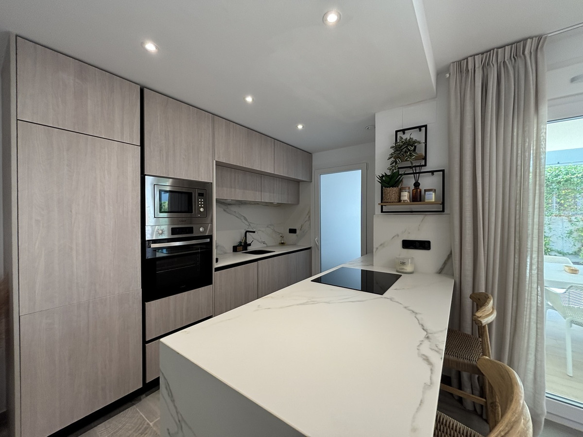 For sale - 3 Bedroom 2 Bathroom Apartment - Ground Floor Apartment in Algorfa - La Finca Golf  - Alicante
