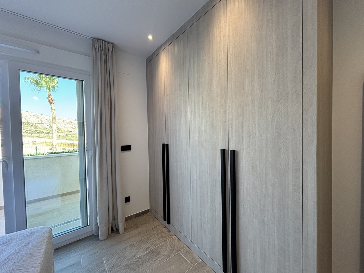 For sale - 3 Bedroom 2 Bathroom Apartment - Ground Floor Apartment in Algorfa - La Finca Golf  - Alicante