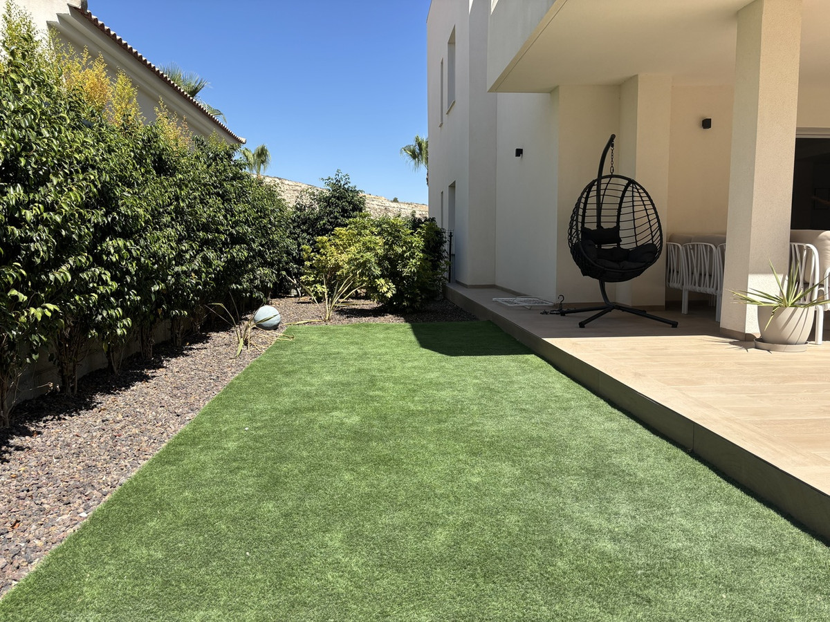 For sale - 3 Bedroom 2 Bathroom Apartment - Ground Floor Apartment in Algorfa - La Finca Golf  - Alicante