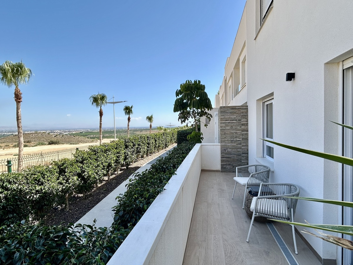 For sale - 3 Bedroom 2 Bathroom Apartment - Ground Floor Apartment in Algorfa - La Finca Golf  - Alicante