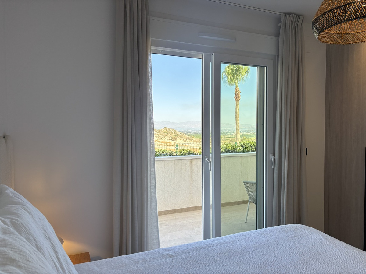 For sale - 3 Bedroom 2 Bathroom Apartment - Ground Floor Apartment in Algorfa - La Finca Golf  - Alicante