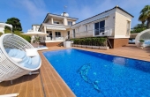 76-R5461129/79593, 5 Bedroom 5 Bathroom House - Detached Villa in Torrevieja