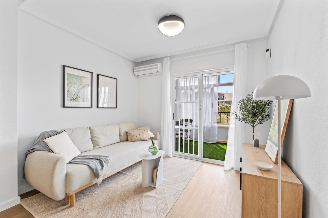 For sale - 2 Bedroom 1 Bathroom Apartment - Ground Floor Apartment in Orihuela - Playa Flamenca  - Alicante