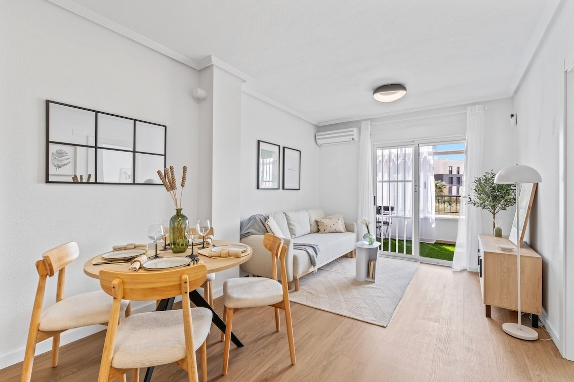 For sale - 2 Bedroom 1 Bathroom Apartment - Ground Floor Apartment in Orihuela - Playa Flamenca  - Alicante