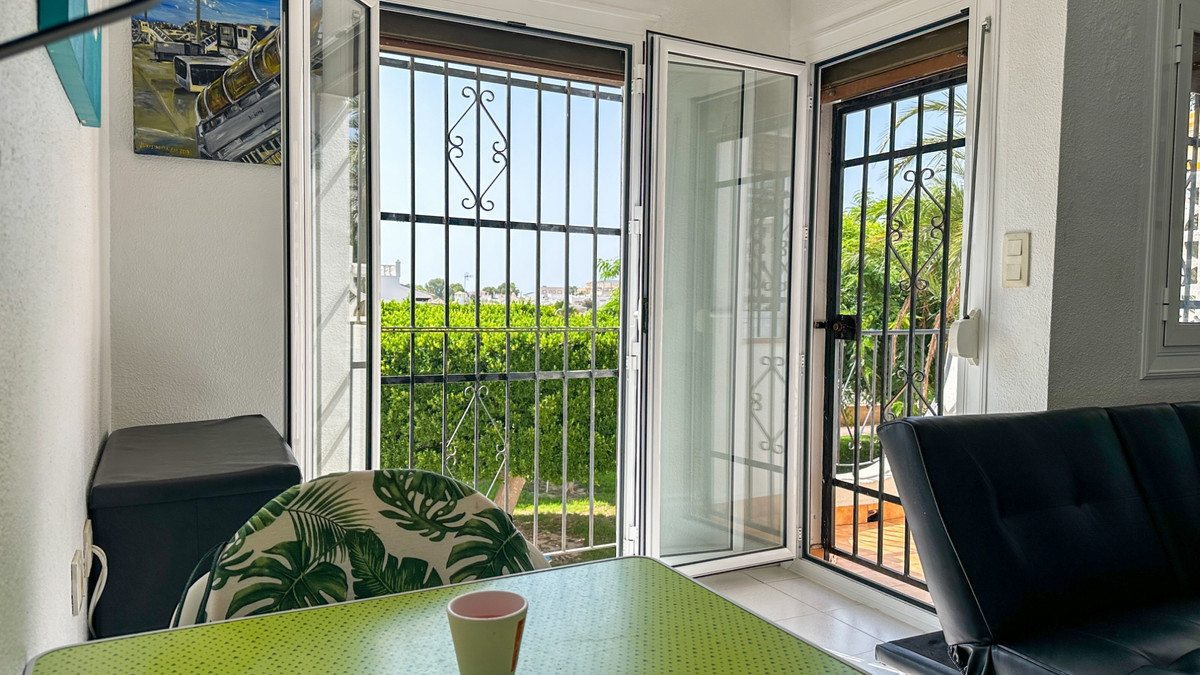 For sale - 1 Bedroom 1 Bathroom Ground floor apartment in Villamartin - Villamartin - Alicante