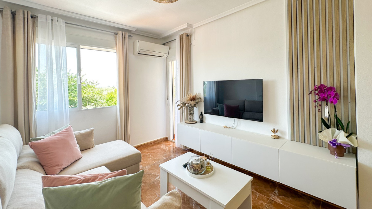 For sale - 2 Bedroom 2 Bathroom Apartment - Middle Floor Apartment in Guardamar del Segura - Guardamar del Segura Centro  - Alicante
