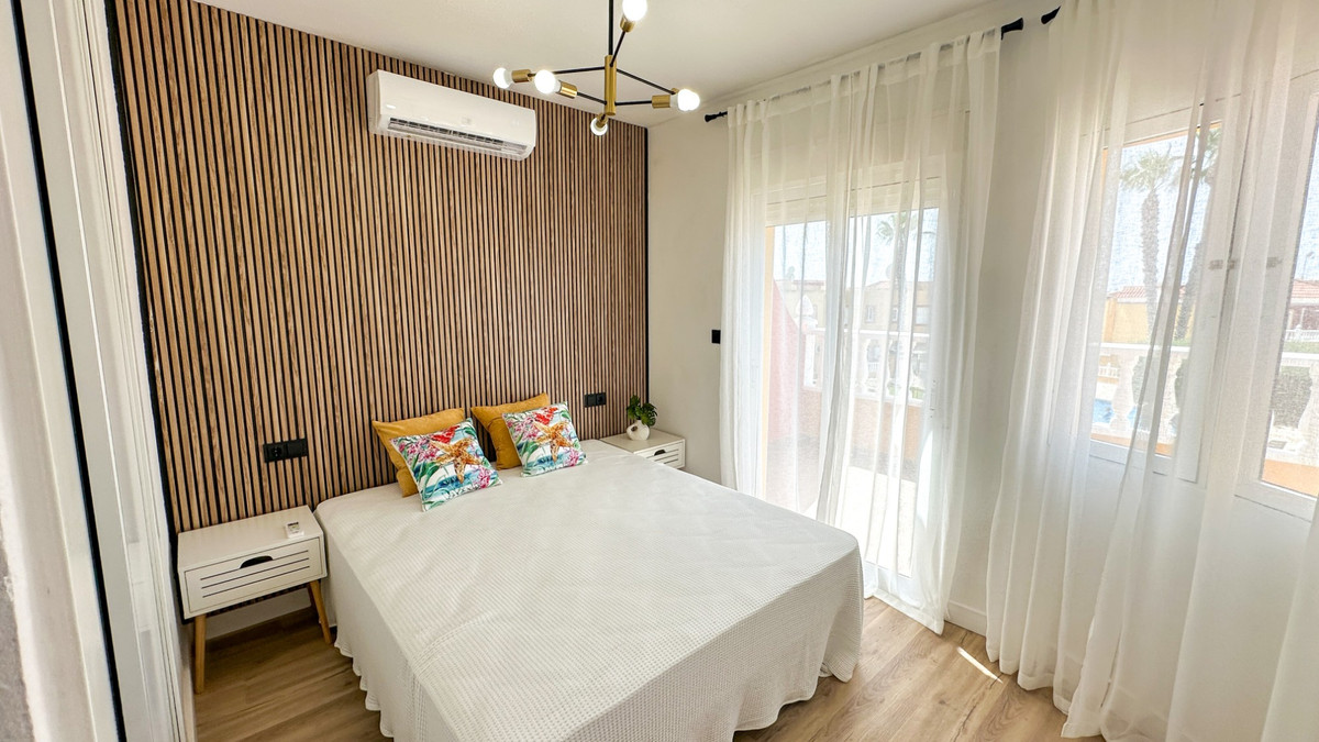 For sale - 2 Bedroom 2 Bathroom House - Townhouse in Orihuela - La Regia  - Alicante