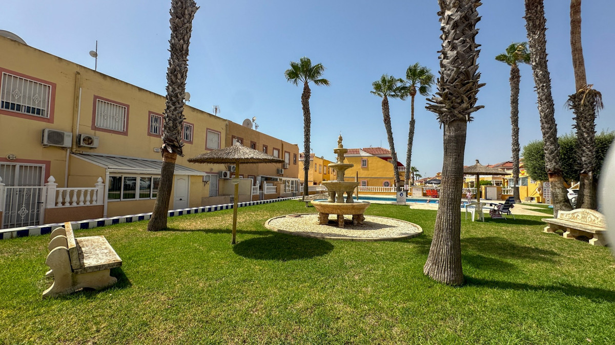 For sale - 2 Bedroom 2 Bathroom House - Townhouse in Orihuela - La Regia  - Alicante