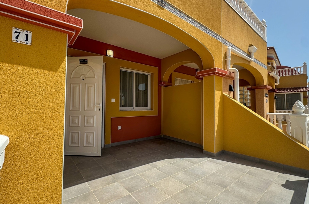 2 Bedroom 2 Bathroom House - Townhouse in Orihuela