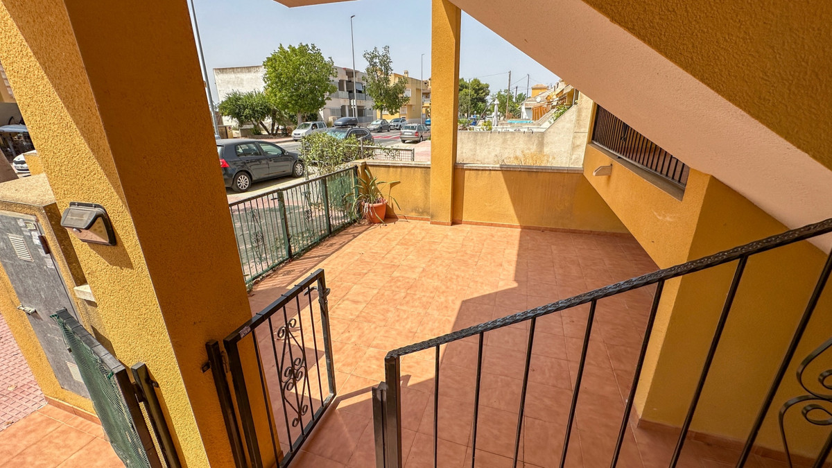 For sale - 2 Bedroom 2 Bathroom House - Bungalow in Daya Nueva - Daya Nueva Centro  - Alicante
