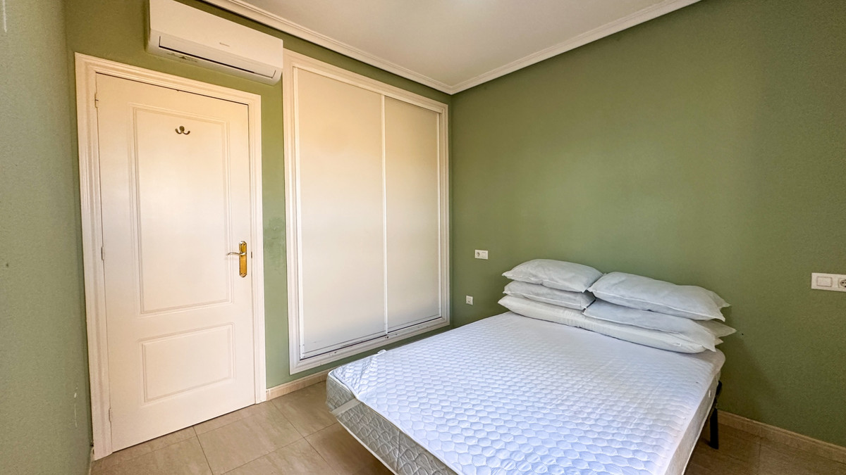 For sale - 2 Bedroom 2 Bathroom House - Bungalow in Daya Nueva - Daya Nueva Centro  - Alicante