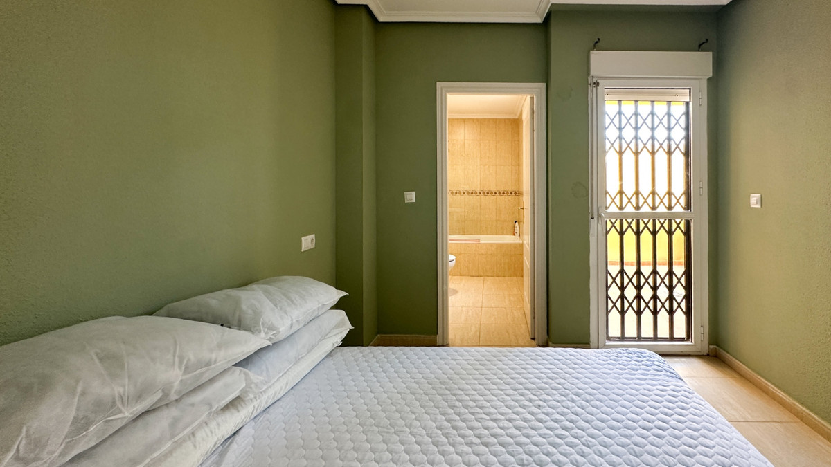 For sale - 2 Bedroom 2 Bathroom House - Bungalow in Daya Nueva - Daya Nueva Centro  - Alicante