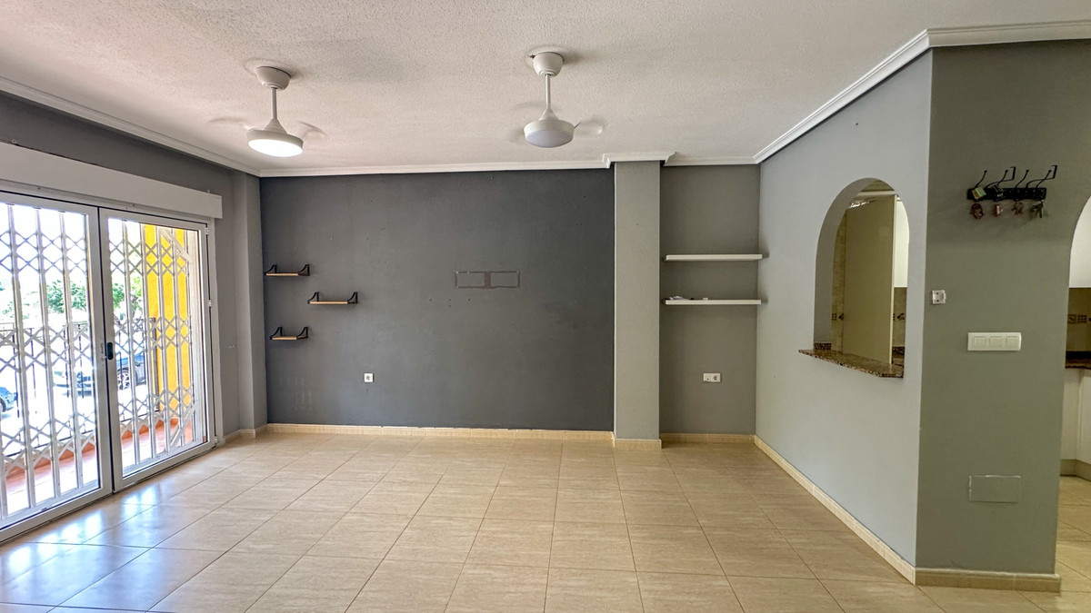 For sale - 2 Bedroom 2 Bathroom House - Bungalow in Daya Nueva - Daya Nueva Centro  - Alicante