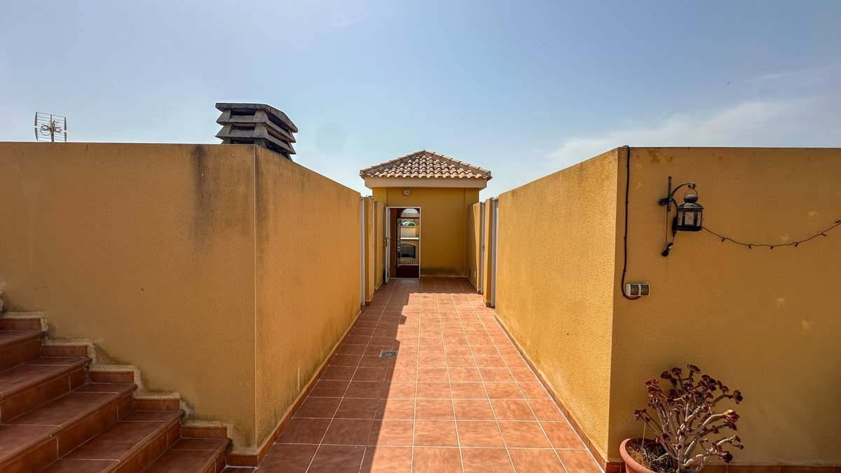 For sale - 2 Bedroom 2 Bathroom House - Bungalow in Daya Nueva - Daya Nueva Centro  - Alicante