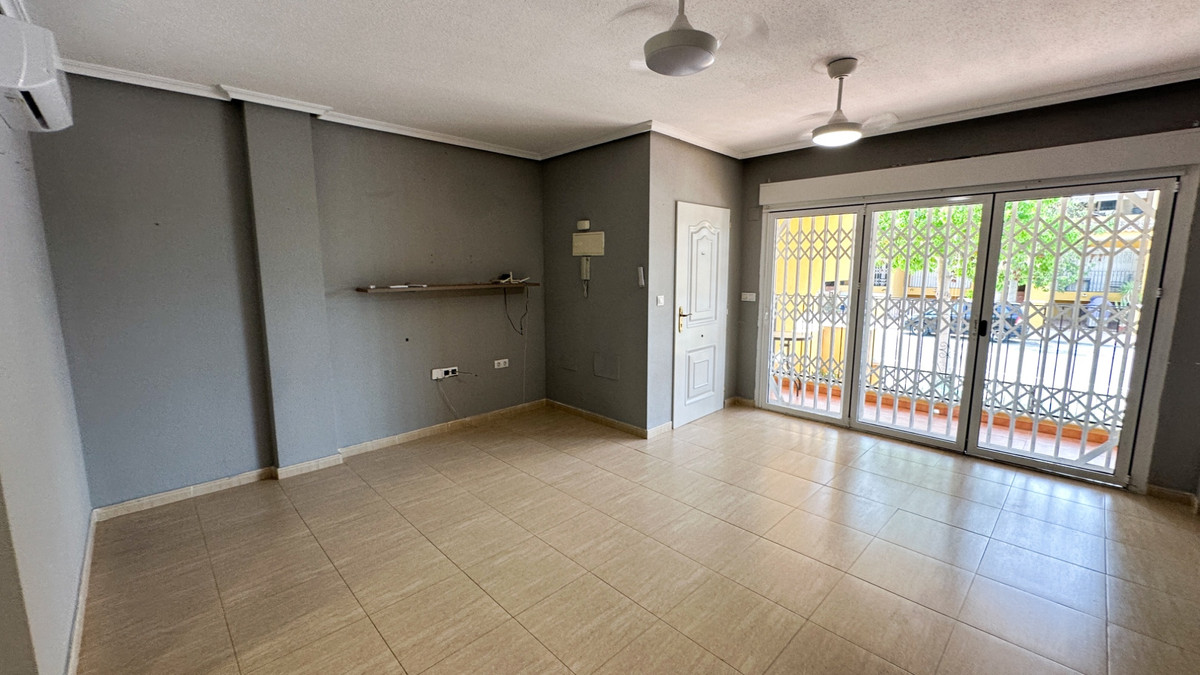 For sale - 2 Bedroom 2 Bathroom House - Bungalow in Daya Nueva - Daya Nueva Centro  - Alicante