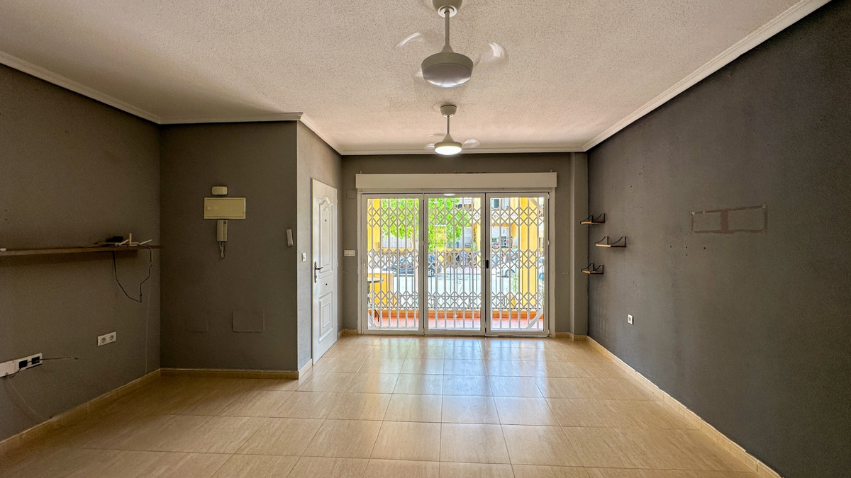 For sale - 2 Bedroom 2 Bathroom House - Bungalow in Daya Nueva - Daya Nueva Centro  - Alicante