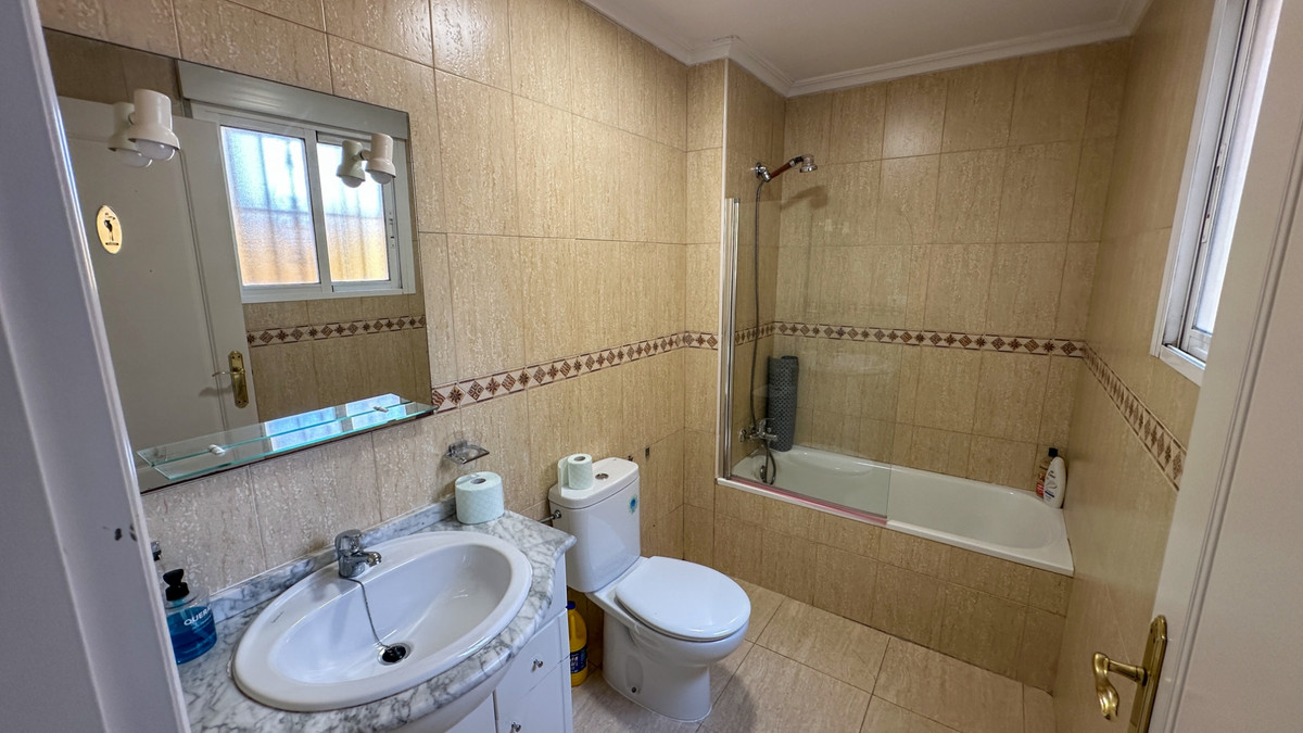 For sale - 2 Bedroom 2 Bathroom House - Bungalow in Daya Nueva - Daya Nueva Centro  - Alicante