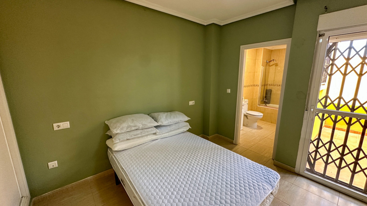 For sale - 2 Bedroom 2 Bathroom House - Bungalow in Daya Nueva - Daya Nueva Centro  - Alicante
