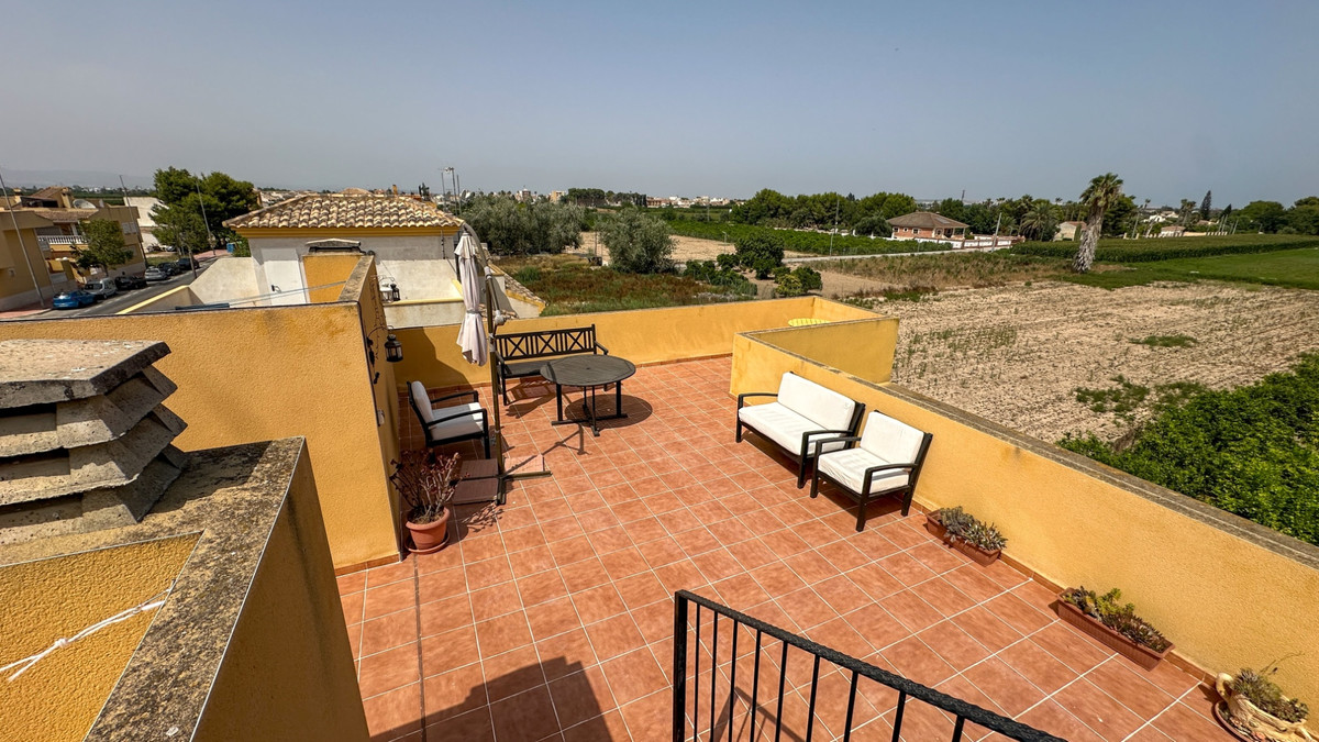 For sale - 2 Bedroom 2 Bathroom House - Bungalow in Daya Nueva - Daya Nueva Centro  - Alicante