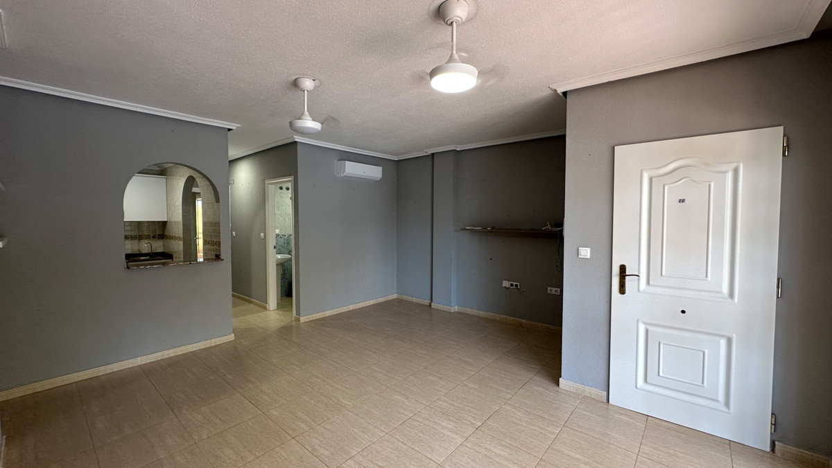 For sale - 2 Bedroom 2 Bathroom House - Bungalow in Daya Nueva - Daya Nueva Centro  - Alicante