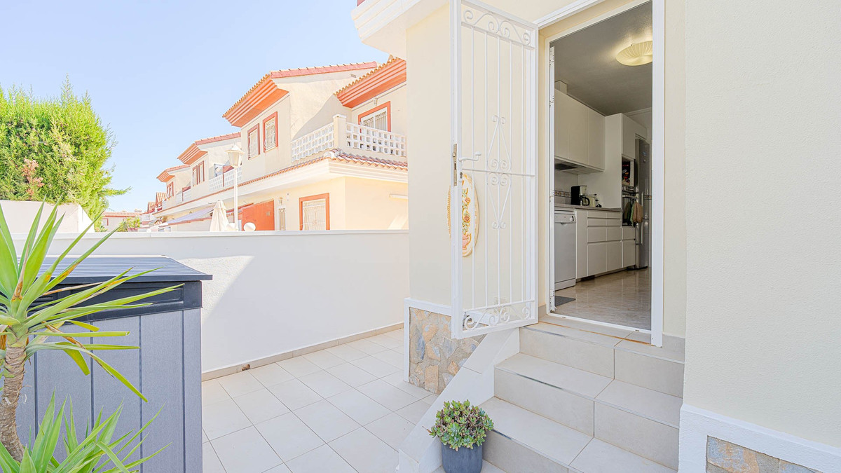 For sale - 3 Bedroom 2 Bathroom House - Townhouse in Rojales - Dona Pepa  - Alicante