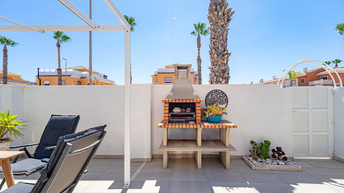 For sale - 3 Bedroom 2 Bathroom House - Townhouse in Rojales - Dona Pepa  - Alicante
