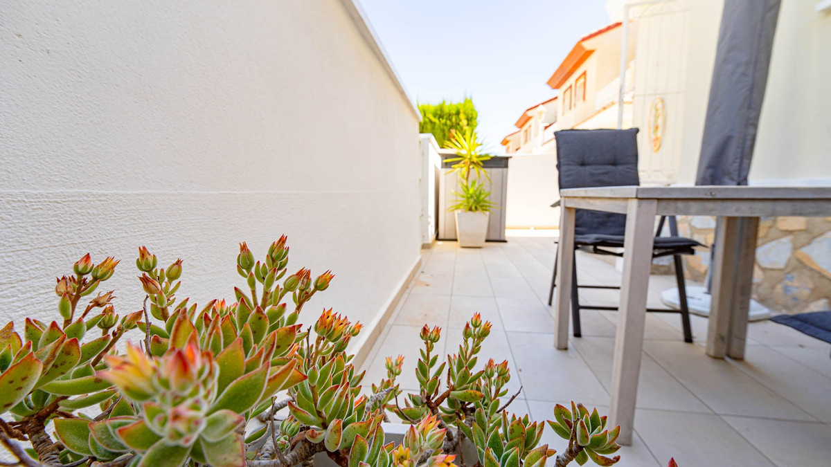 For sale - 3 Bedroom 2 Bathroom House - Townhouse in Rojales - Dona Pepa  - Alicante