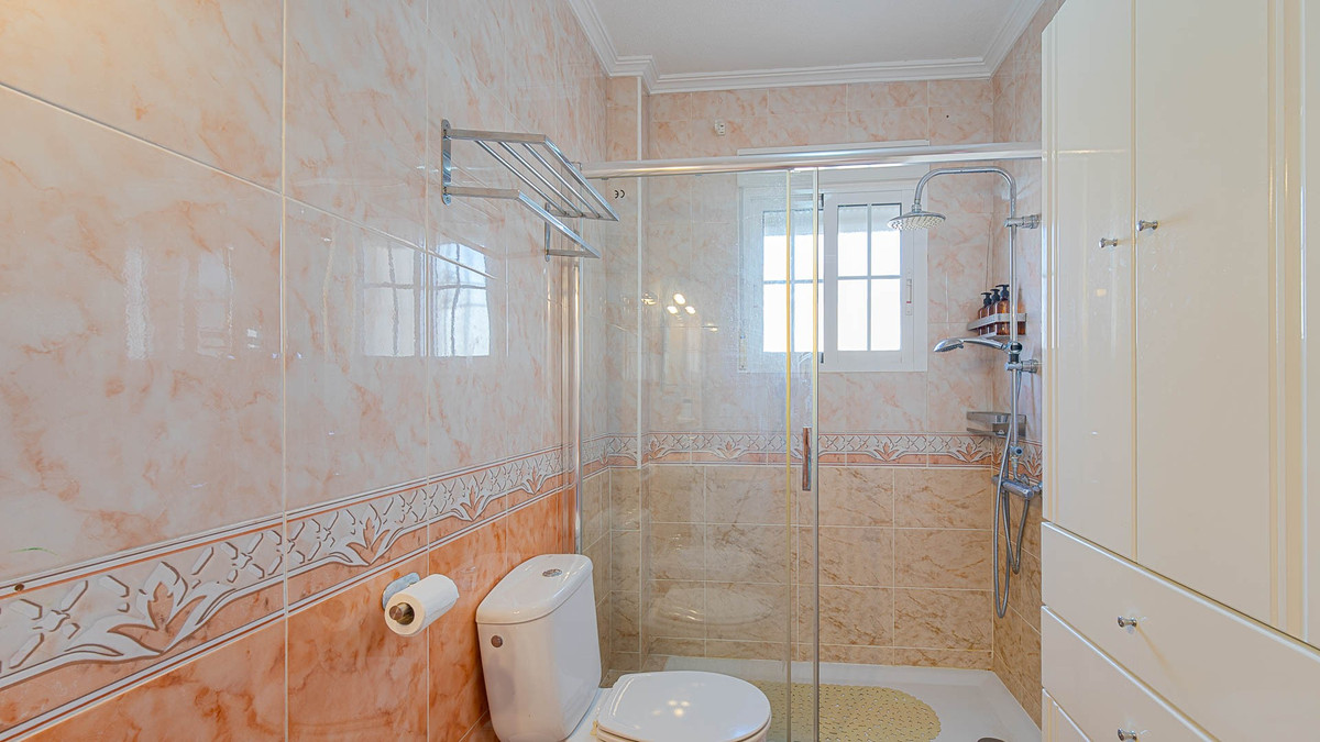For sale - 3 Bedroom 2 Bathroom House - Quad in Orihuela - Lomas de Cabo Roig  - Alicante