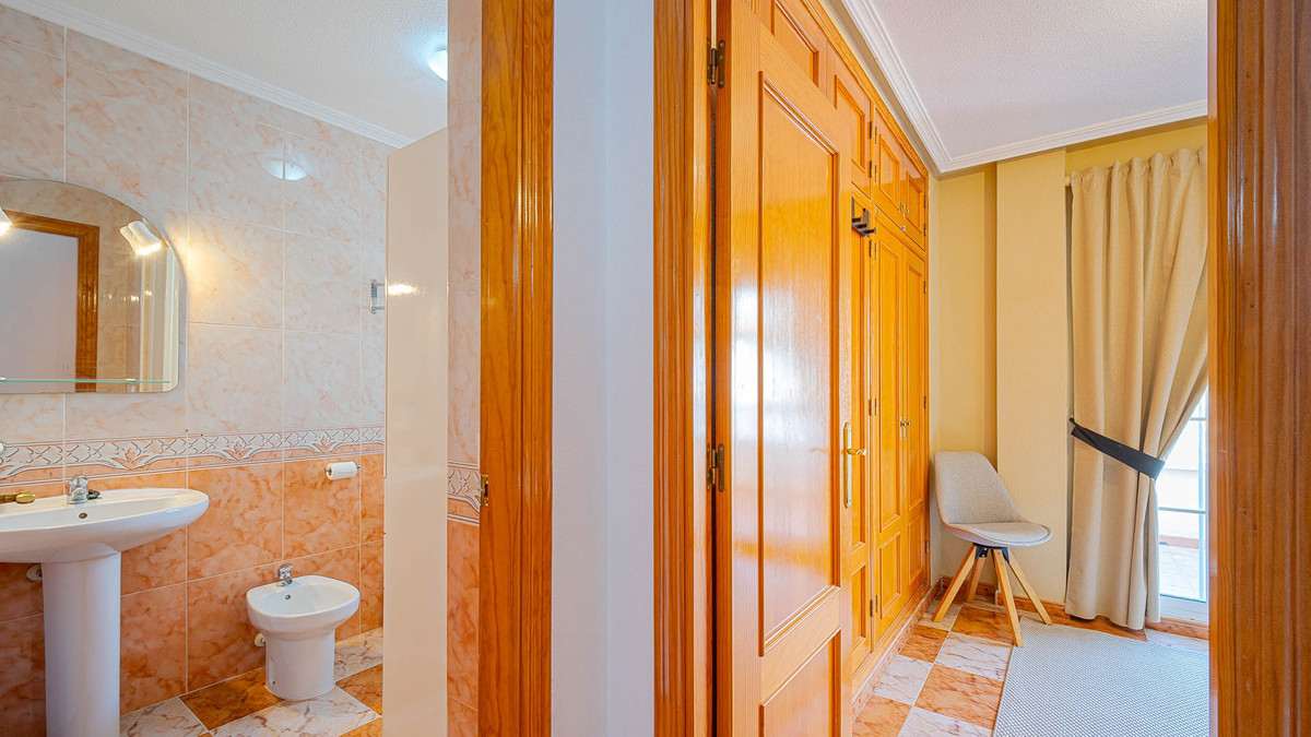 For sale - 3 Bedroom 2 Bathroom House - Quad in Orihuela - Lomas de Cabo Roig  - Alicante