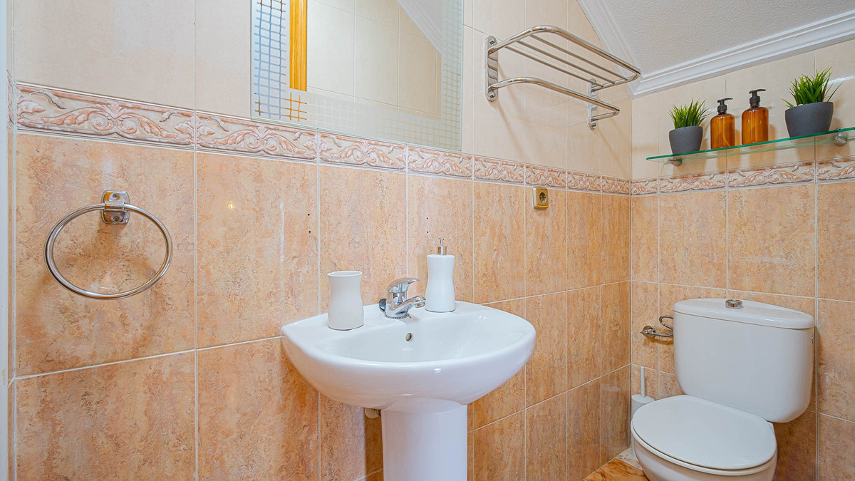 For sale - 3 Bedroom 2 Bathroom House - Quad in Orihuela - Lomas de Cabo Roig  - Alicante