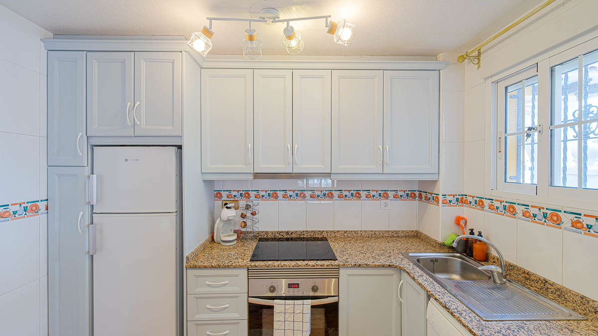For sale - 3 Bedroom 2 Bathroom House - Quad in Orihuela - Lomas de Cabo Roig  - Alicante