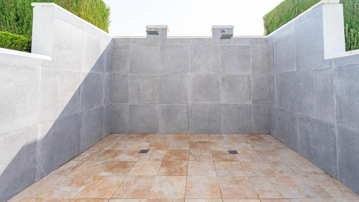 For sale - 3 Bedroom 2 Bathroom House - Quad in Orihuela - Lomas de Cabo Roig  - Alicante