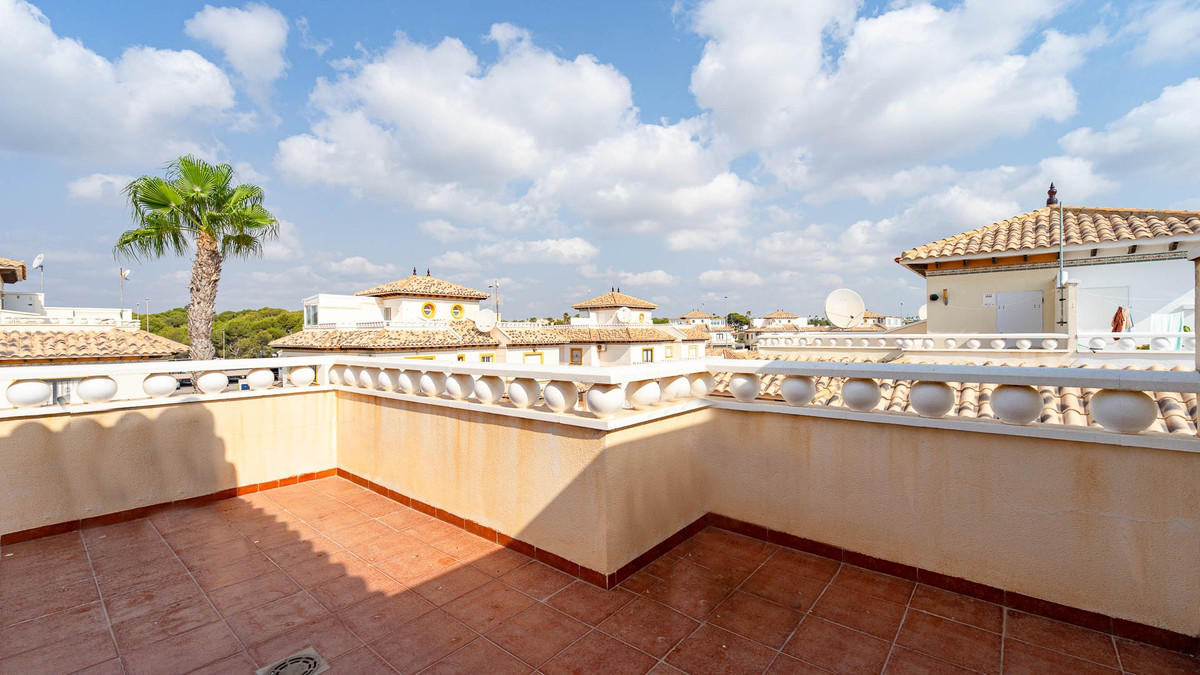 For sale - 3 Bedroom 2 Bathroom House - Quad in Orihuela - Lomas de Cabo Roig  - Alicante
